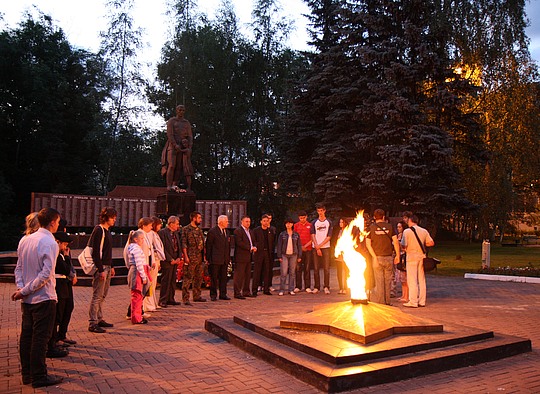 В Одинцово в память о погибших в войне зажгли десятки свечей
