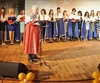 Выпускникам вручили дипломы,
главу поздравили с юбилеем