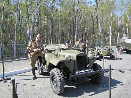Выставка военной техники на платной дороге Северный обход Одинцово