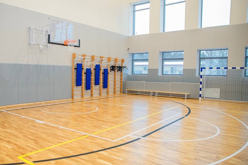 Спортивный зал, Спустя три месяца с начала учебного года в Одинцово открывают переполненную пристройку
