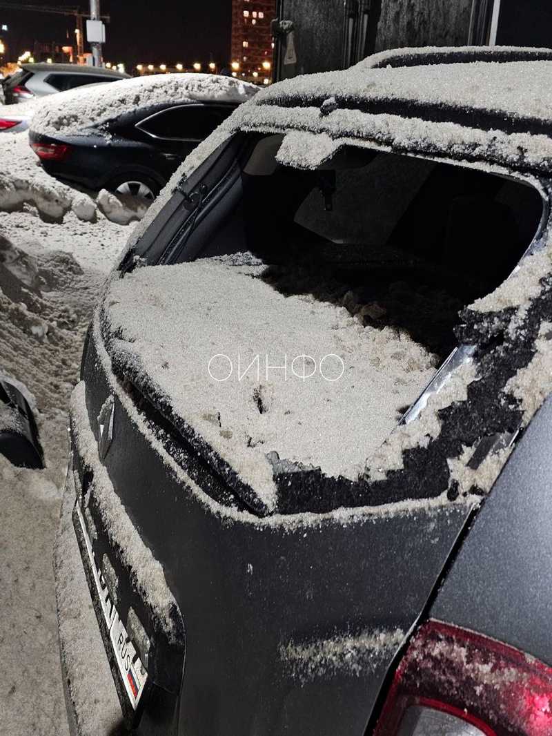 Дорожники повредили десятки машин в ЖК «Одинцово-1» при уборке снега и льда