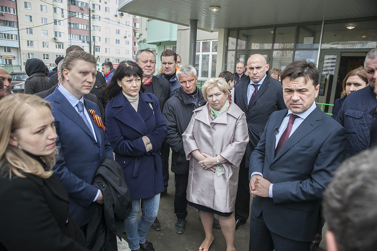 Ветеран и дом частный. Жилье ветеранам вов. Жилье для ветеранов фото. Ветерану дали квартиру. Ветераны вов дома.