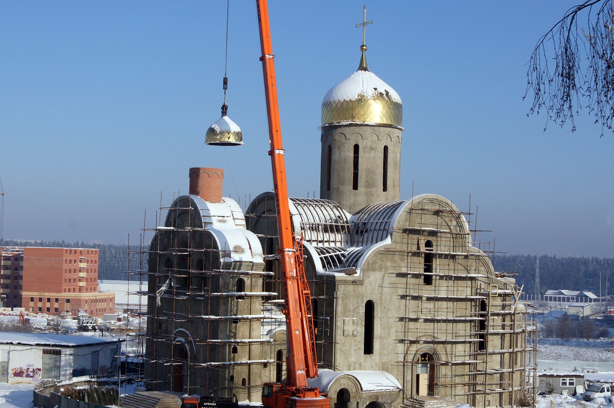 Храм в лесном городке одинцовского