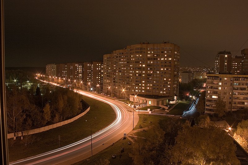 Внииссок можайское шоссе. Можайское шоссе ночь. Москва Одинцовский район ночью. Вид из окна Москва Одинцово. Одинцово Новоспортивная 26